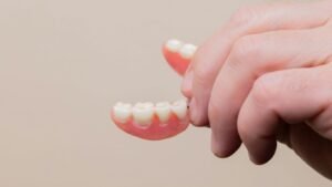 how to choose the best denture adhesive